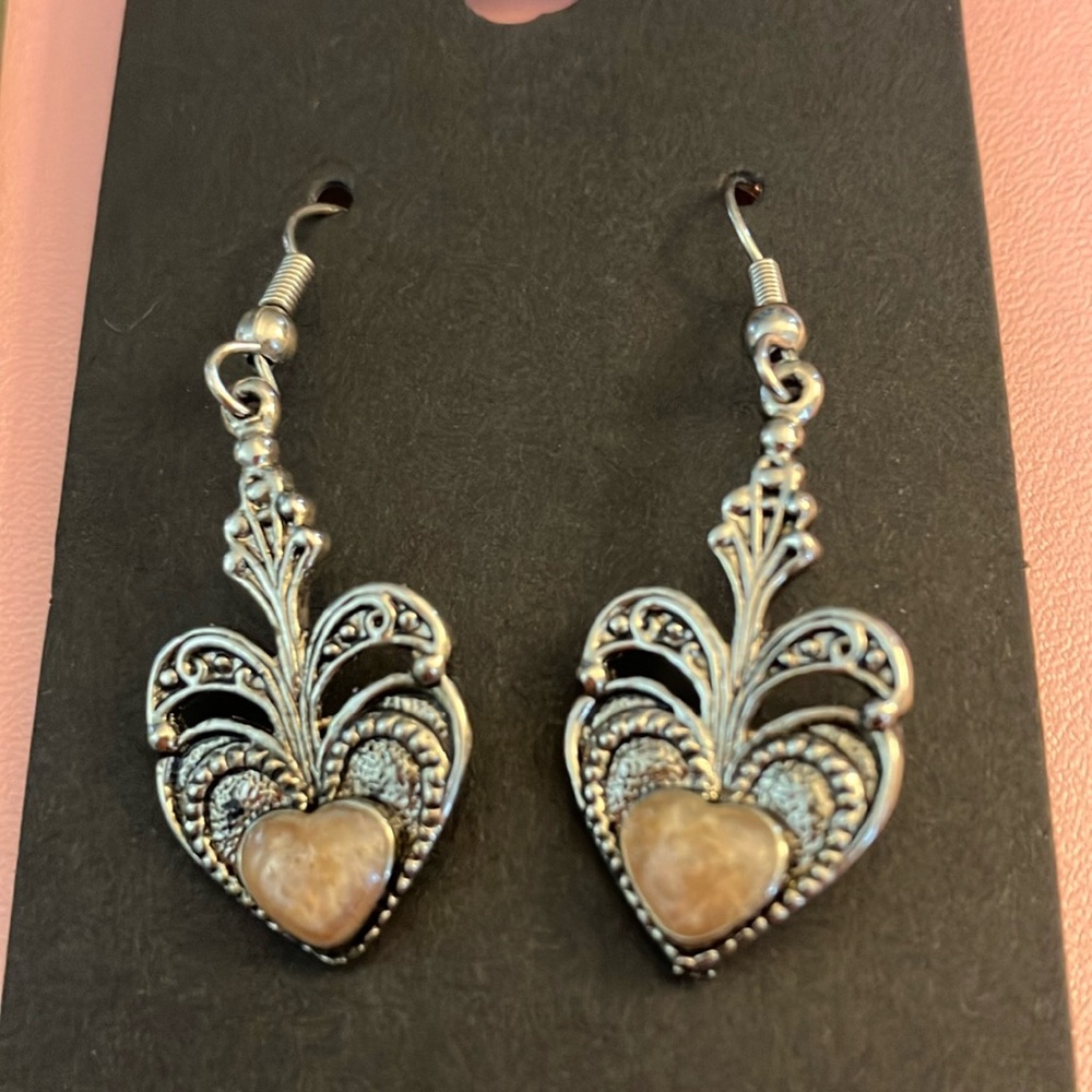 Pretty heart dangle earrings